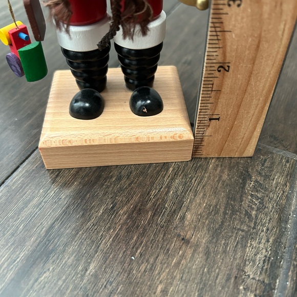 Seiffener Nubknackerhaus German Nutcracker Santa BellBox Christian Ulbricht READ - Picture 11 of 16